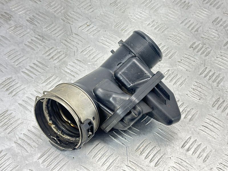 Патрубок інтеркулера 31422061 Volvo XC90