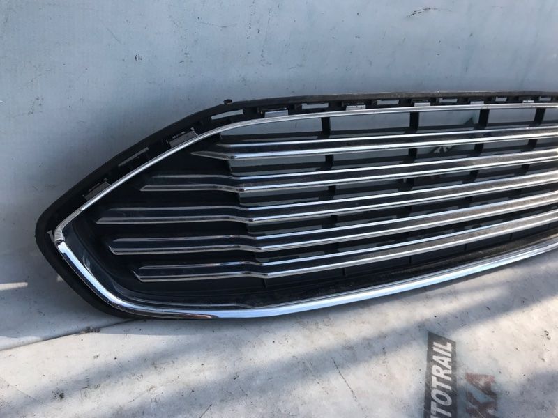 Решітка радіатора Ford Fusion