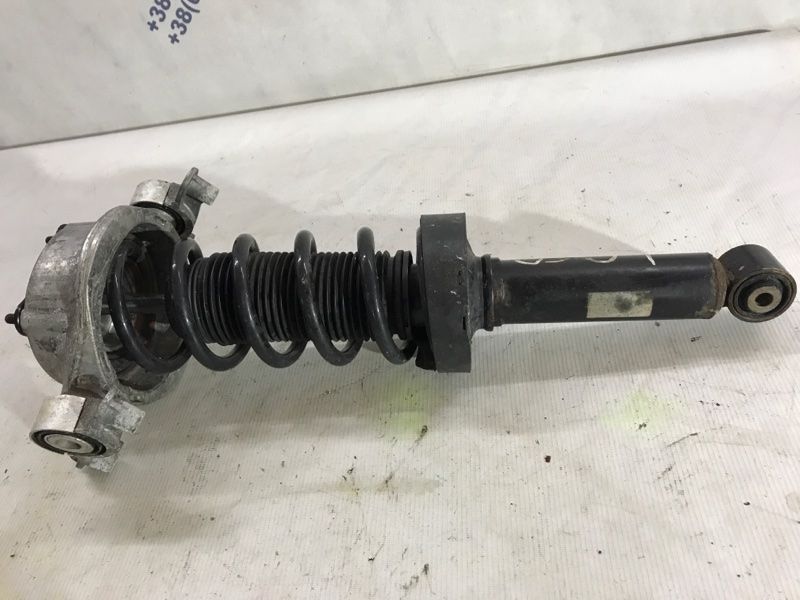 Стойка амортизатора в сборе с пружиной 7P6513029AL Volkswagen Touareg