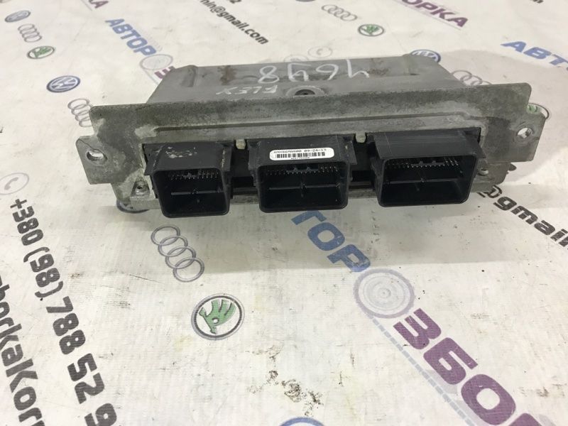 Блок керування двигуном db5a12b684va Ford Flex
