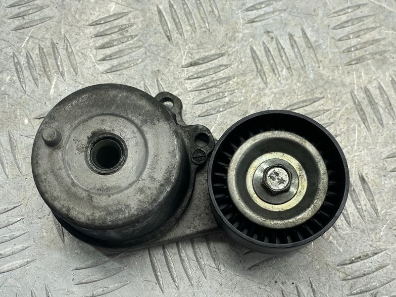Ролик натяжний 119555CA0B Infiniti Q50