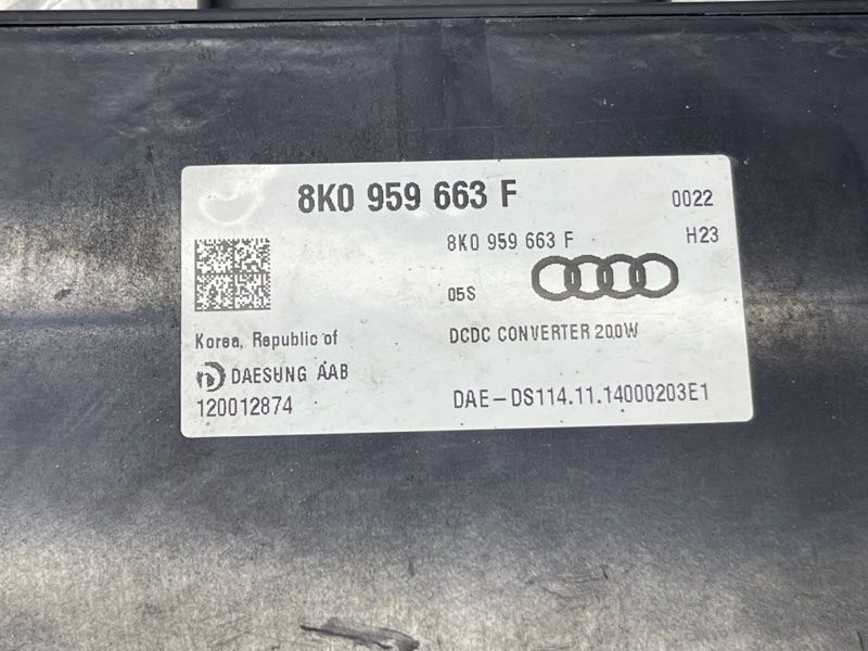 Стабілізатор напруги Audi A6