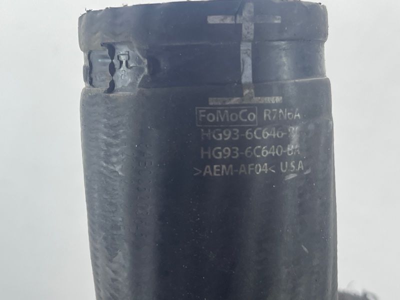 Патрубок HG936C640BA Ford Fusion