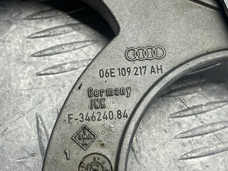 Натягувач ланцюга грм 06E109217AH Audi Q7