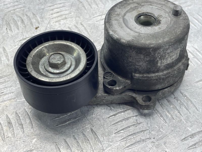 Ролик натяжний 119555CA0B Infiniti Q50