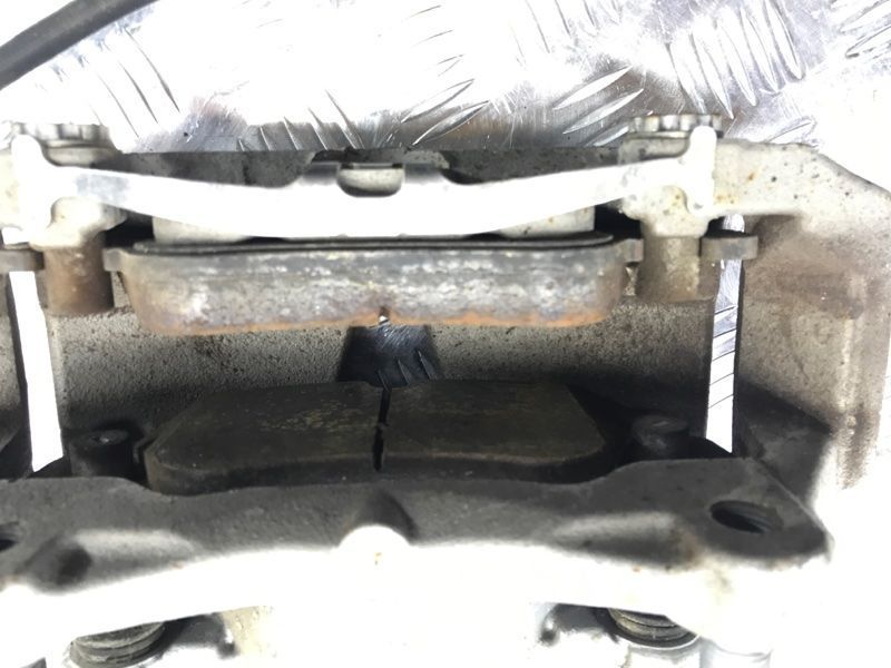 Супорт гальмівний 4G0615123C Audi A6