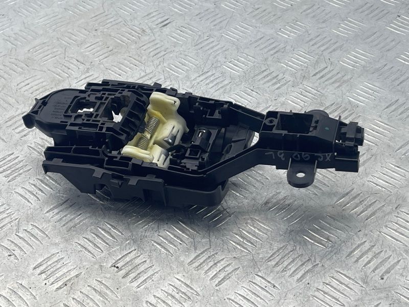 Кронштейн внешней ручки двери пасажира 31378254 Volvo XC90 Volvo S90, Volvo V90, Volvo V90 Cross Country, Volvo XC60, Volvo XC90