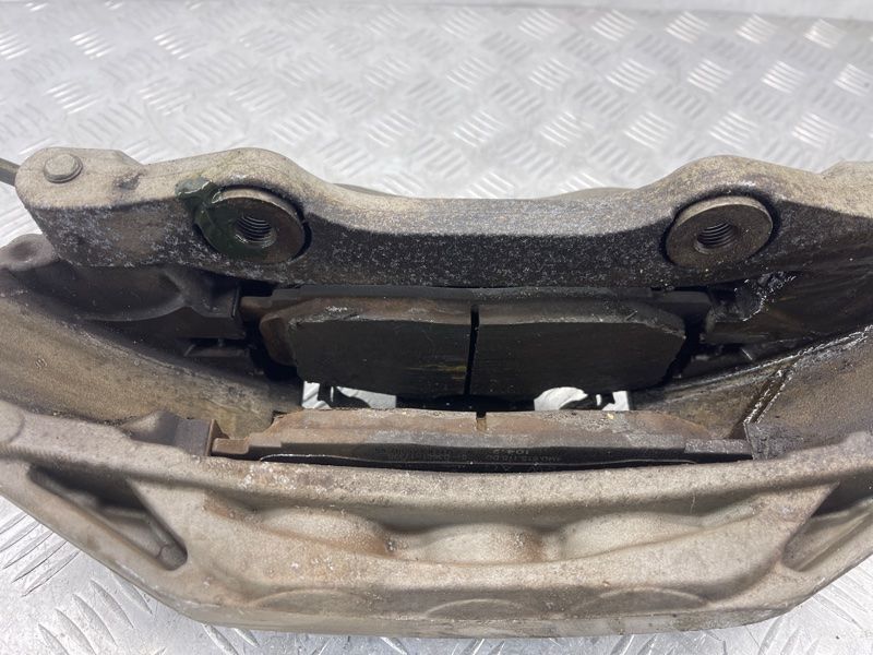 Супорт гальмівний 4M0615106EB Audi Q7