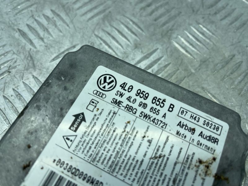 Блок керування подушками безпеки / SRS 4L0910655A Audi Q7