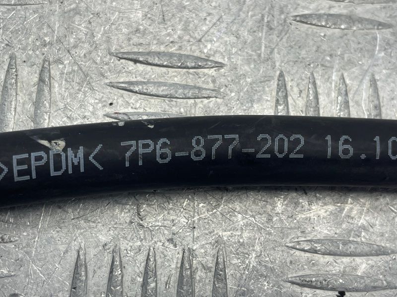 Трубка дренажна 7P6877202 Volkswagen Touareg