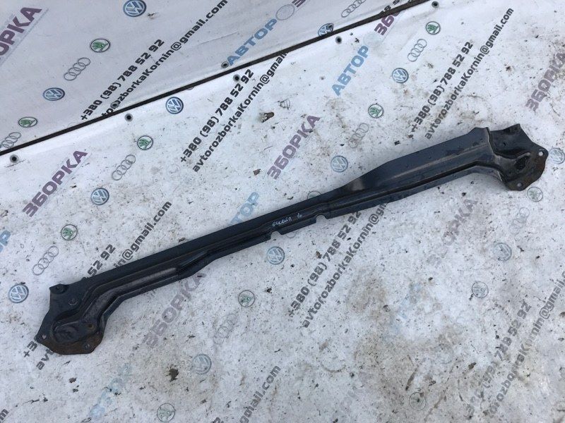 Распорка AV6116H004AC Ford Escape