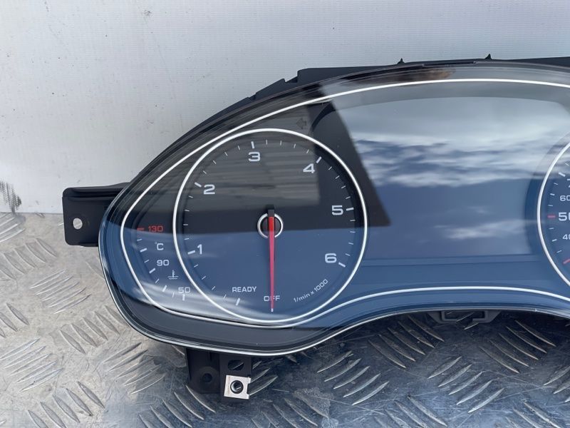 Комбинация приборов / Спидометр 4G8920934R Audi A6