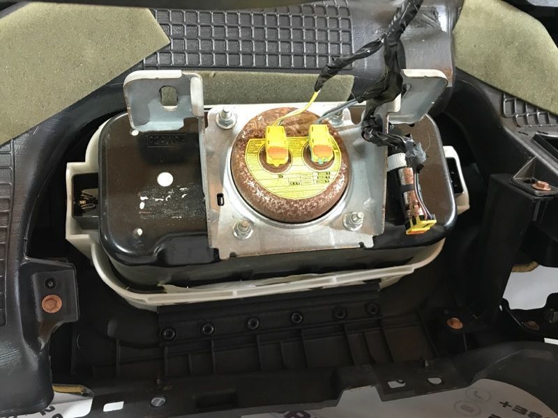 Торпедо з подушкою безпеки Ford Fusion