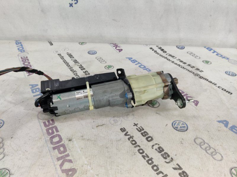 Привідний блок кришки багажника 4L0827851E Audi Q7