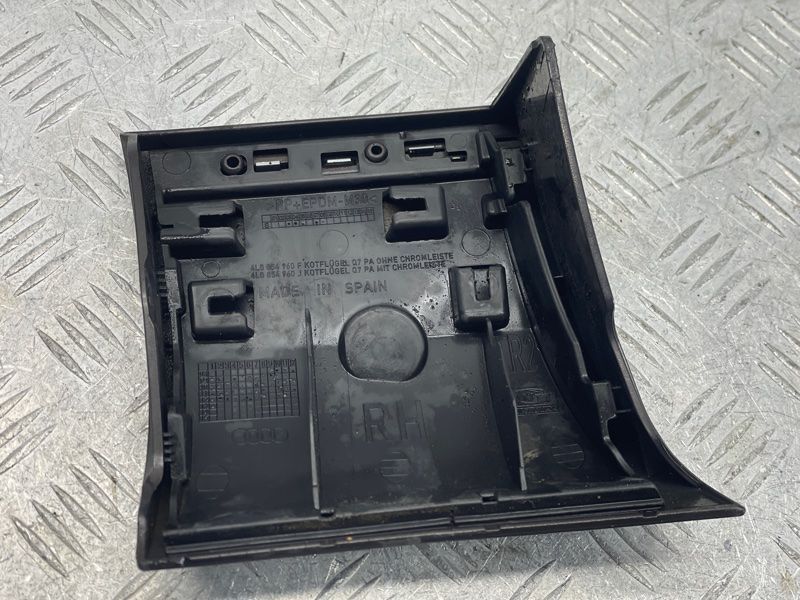 Накладка крыла 4L0854960J Audi Q7
