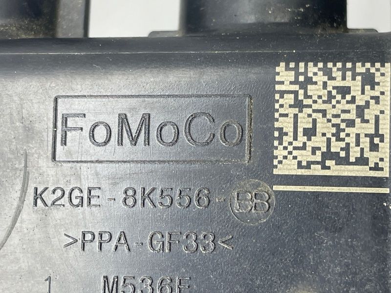 Проміжний фланець системи охолодження K2GE8K556BB Ford Escape