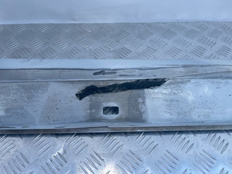 Порог 4G0853856K Audi A6