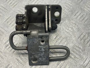 Петля двери нижняя 3C8831411B Volkswagen CC