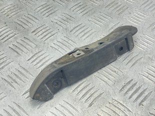 Спойлер колесной акри / Брызговик 4H0854816B Audi A8