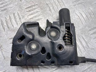 Замок капоту Audi A6