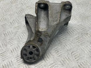 Опора / Кронштейн двигателя 7L6199308D Audi Q7
