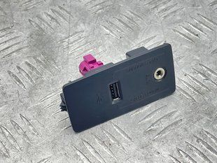 Блок USB і AUX 31389705 Volvo XC90