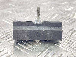 Кронштейн F75Z10718AA Ford Fusion