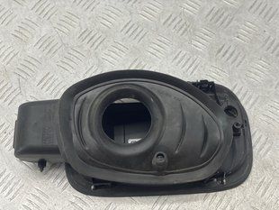 Корпус лючка кришки паливного бака 80A809906 Audi Q5