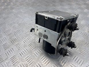 Блок ABS 7P0614517R Volkswagen Touareg