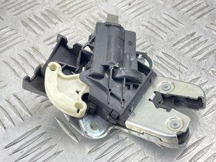 Замок кришки багажника 4F5827505D Volkswagen CC