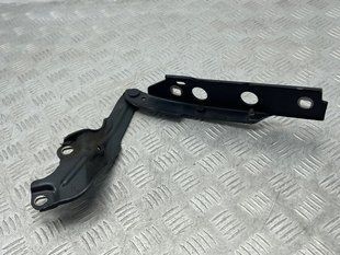 Петля капота 4G8823301C Audi A6