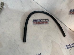 Ущільнювач водовідвідного короба під капотом 4G8823723A Audi A7