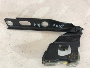 Петля капота 4G8823302D Audi A4 Allroad