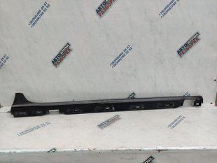 Поріг 4G0853856F Audi A6