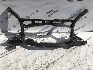 Підрамник 561505373 Volkswagen Passat