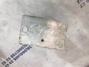 Кронштейн підсилювача бампера 8K0807134D Audi A4 Allroad