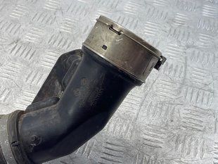 Патрубок интеркулера 31422061 Volvo XC90