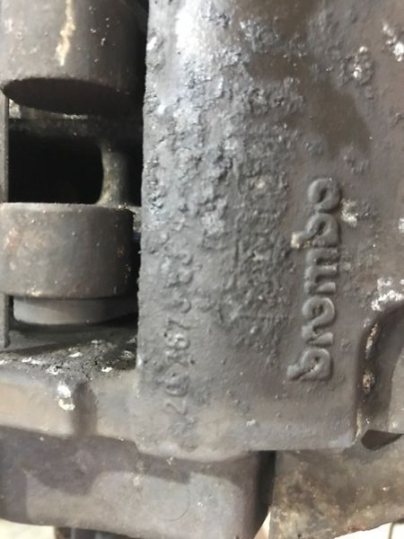 Суппорт тормозной 7L6615423L Audi Q7