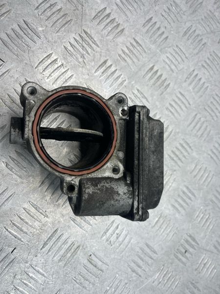 Дросельна заслінка 4E0145950J Audi Q7