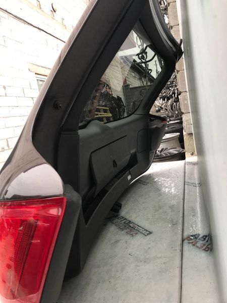 Кришка багажника 4L0827023B Audi Q7