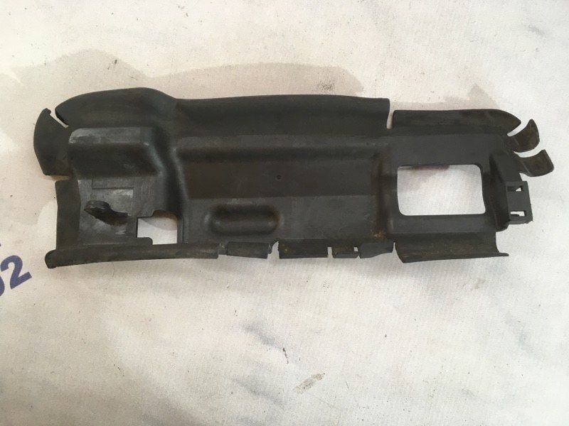 Воздуховод радиатора 30764567 Volvo XC60
