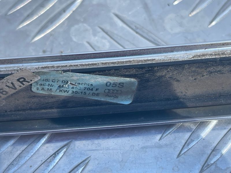 Молдинг даху хромований правий 4G5853704F Audi A6 Audi A6, Audi S6