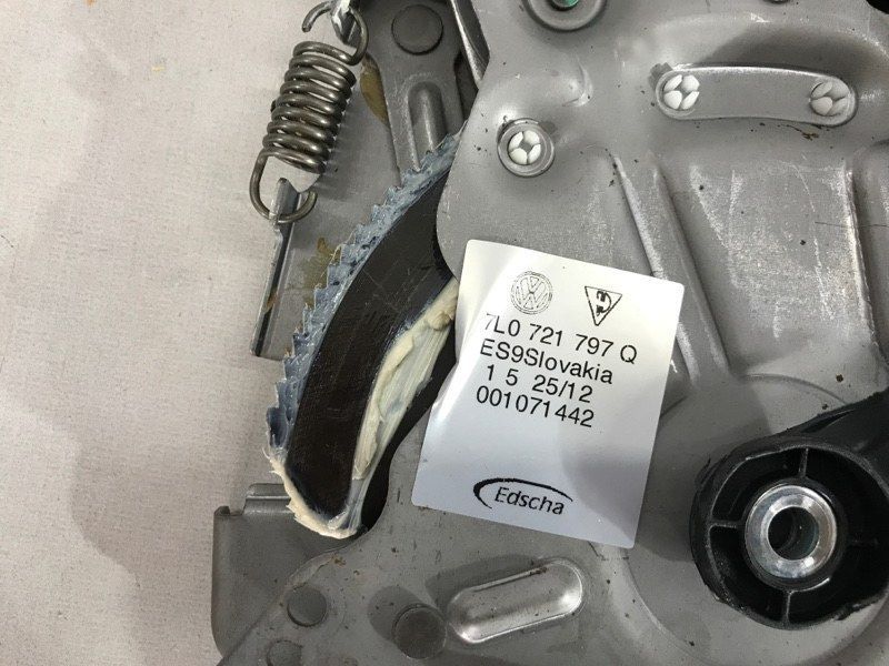 Ручка ручного гальма 7L0721797Q Audi Q7