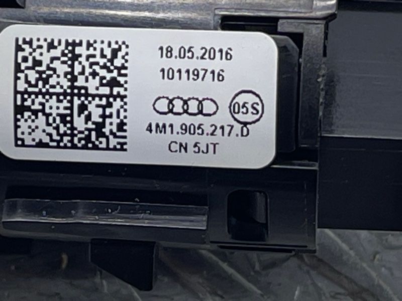Кнопка cтарт/cтоп 4M1905217D Audi Q7