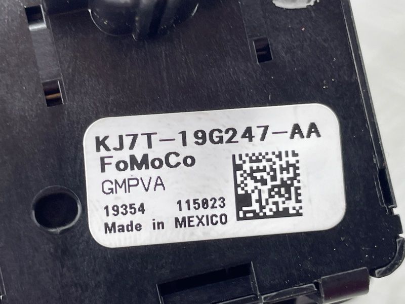 Роз'єм KJ7T19G247AA Ford Escape