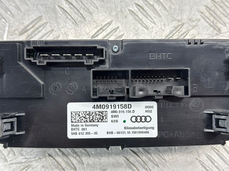 Панель керування кліматом сидінь заднього ряду 4M0919158DSWI Audi Q7 Audi Q7, Audi SQ7