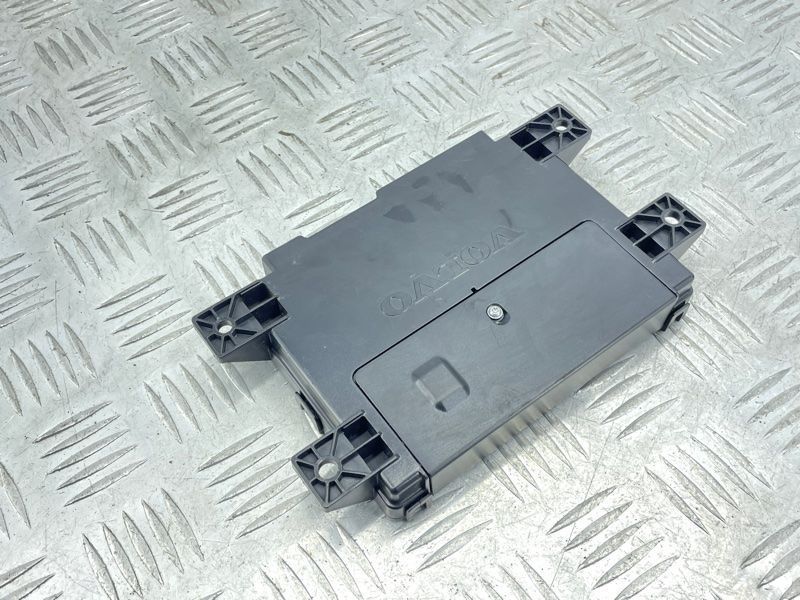 Блок керування телематики 31475047 Volvo XC90