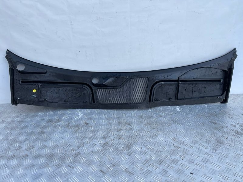 Жабо / Водоотводящий щиток 80B819403 Audi Q5