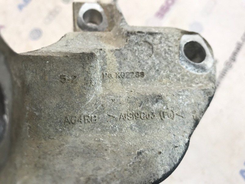Опора / Подушка двигателя AV616P082CA Ford Escape