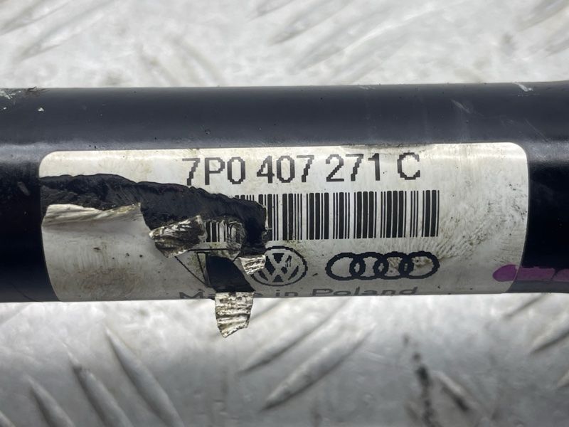 Піввісь 7P0407271C Volkswagen Touareg
